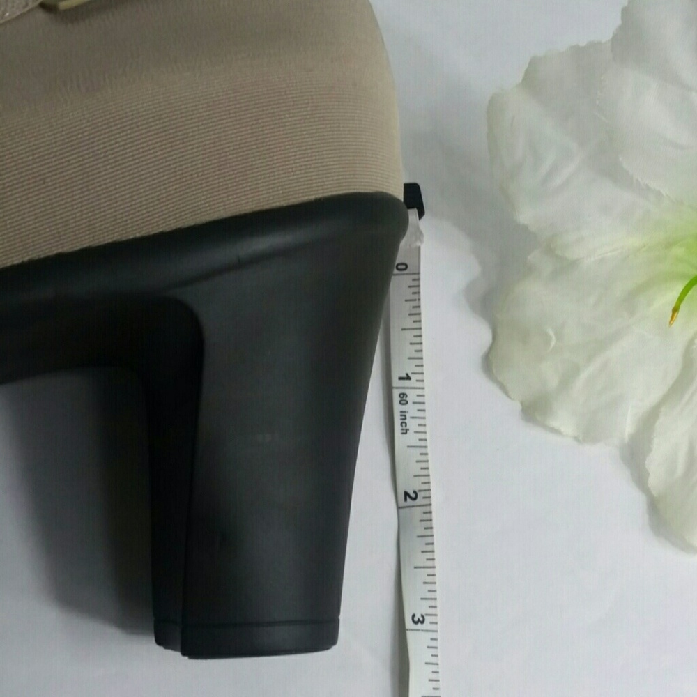 Calvin Klein Elissa Taupe Pump / Heel - Picture 8 of 8